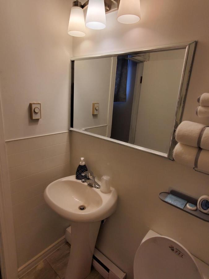 Wolseley Motel Екстер'єр фото