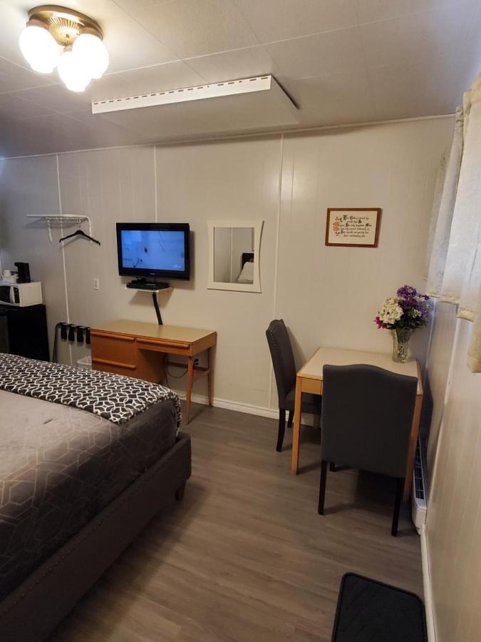 Wolseley Motel Екстер'єр фото
