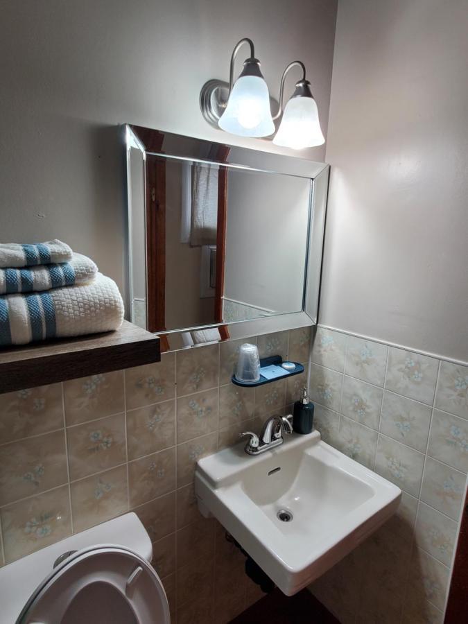 Wolseley Motel Екстер'єр фото