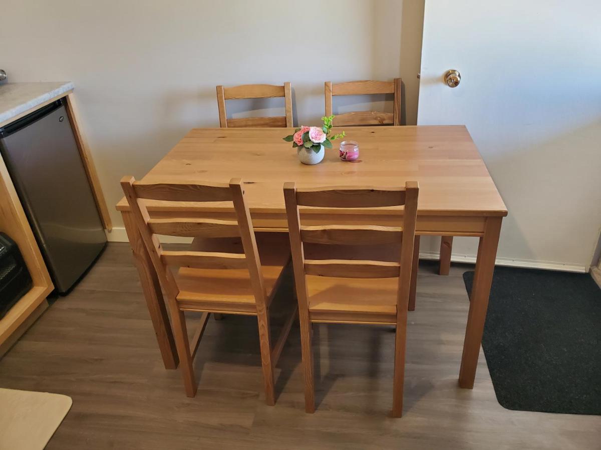 Wolseley Motel Екстер'єр фото