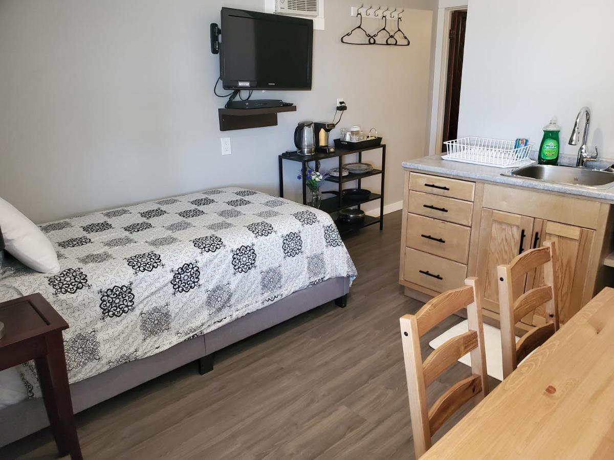 Wolseley Motel Екстер'єр фото